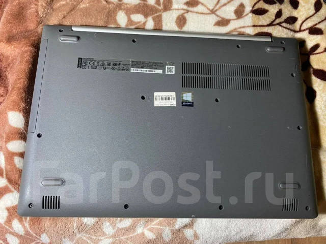Lenovo IdeaPad 320. 15.6", 2,4����, ��� 8 ��, ���� 1 000���, WiFi: 1, Bluetooth: 1, ����������� �� 5��. ����