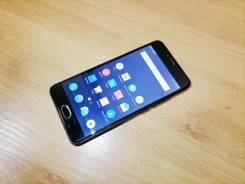 Meizu M5. �/� ����
