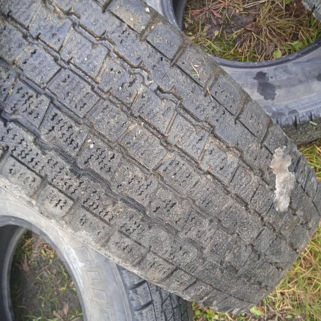 Bridgestone Blizzak LT. �����������, 2010 ���, �/�, ����� 60 % ����
