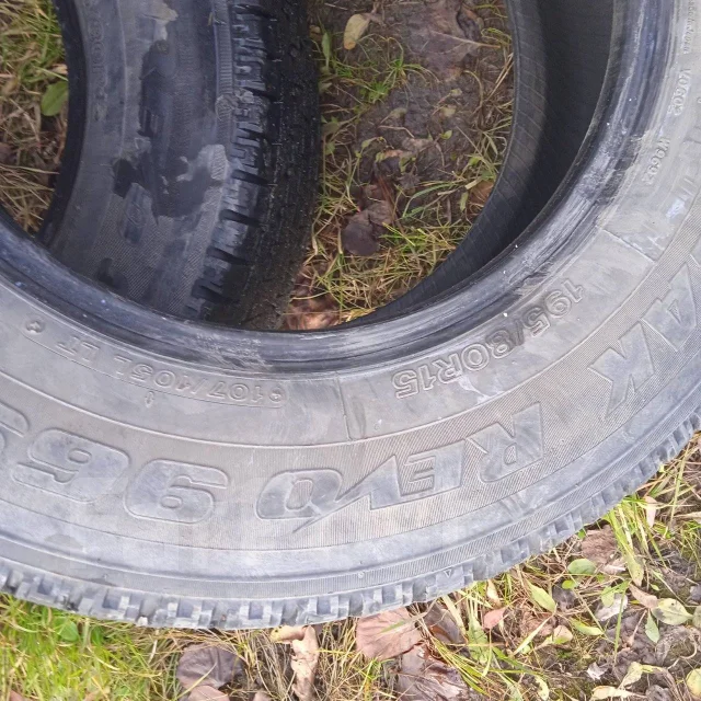 Bridgestone Blizzak LT. �����������, 2010 ���, �/�, ����� 60 % ����