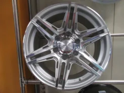 League. 8.0x17", 6x139.7, ET20 ����