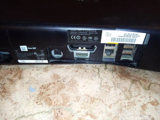 Microsoft Xbox 360 Slim ����