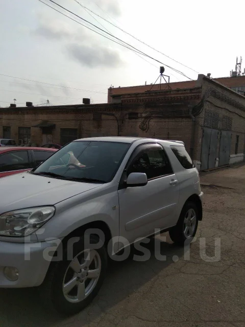 Toyota RAV4. �������, ��������, 1.8 (125��.�.), ������, 300����. �� ����