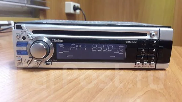 Clarion DB565USB ����