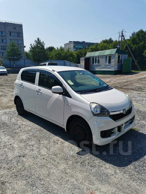 Daihatsu Mira e:S. �/� ����