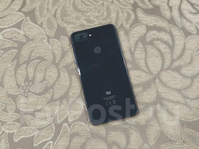 Xiaomi Mi8 Lite. �/�, ������, 4G LTE, Dual-SIM, ���������� ����