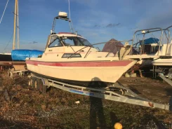 Yamaha F-26. 1990 ���, ����� 8��., ��������� ���������, 300��.�., ������ ����