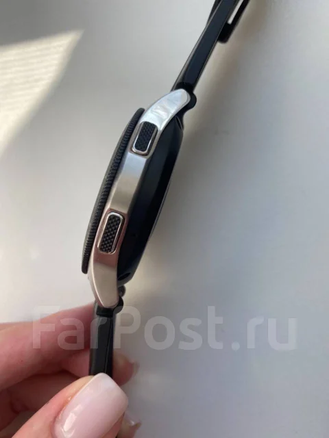 Samsung Galaxy Watch. NFC ����