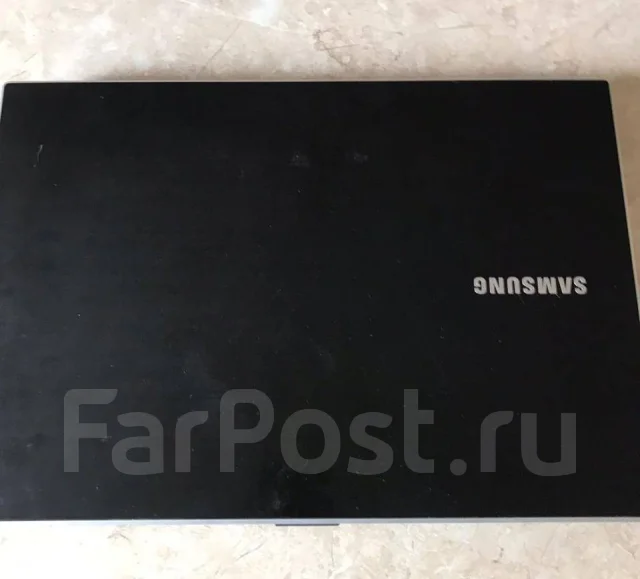 Samsung 300V4A. 14", 2����, ��� 4 ��, ���� 500���, WiFi: 1, Bluetooth: 1, ����������� �� 4��. ����