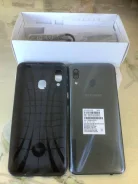 Samsung Galaxy A30. �/� ����