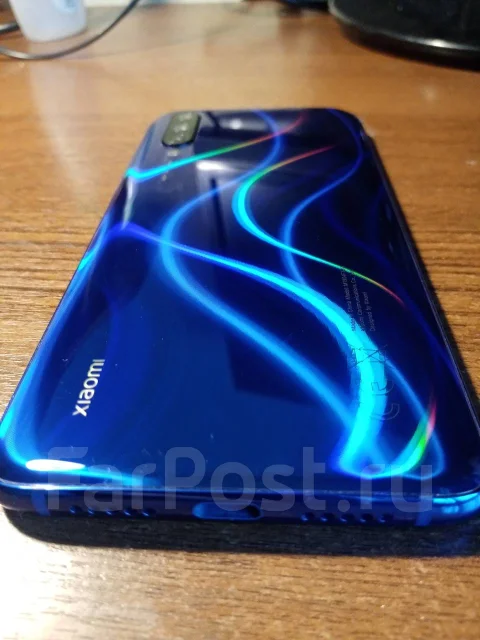 Xiaomi Mi9 Lite. �/�, �����, NFC ����
