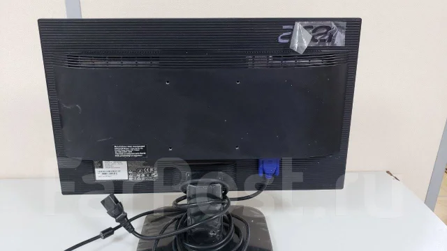 Acer. 19.5" ����