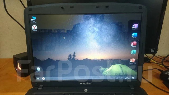 eMachines. 15.6", 2����, ��� 3072 ��, ���� 120���, WiFi: 1, Bluetooth: 1, ����������� �� 1��. ����