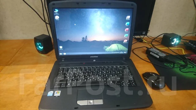 eMachines. 15.6", 2����, ��� 3072 ��, ���� 120���, WiFi: 1, Bluetooth: 1, ����������� �� 1��. ����