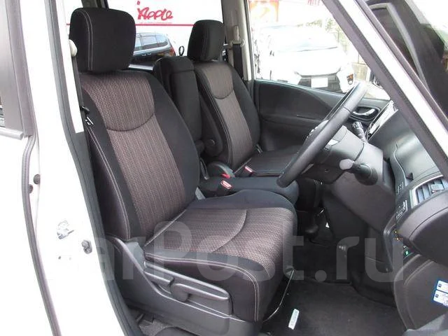 Nissan Serena. �������, ��������, 2.0 (144��.�.), ������, �/�. ��� ����� �� ������������ ����