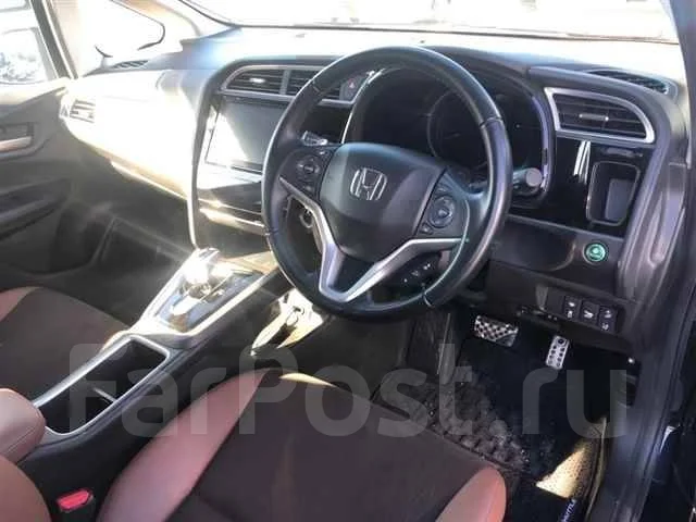 Honda Shuttle. �������, ��������, 1.5 (110��.�.), ������, 15 000����. ��, �/�. ��� ����� �� ������������ ����