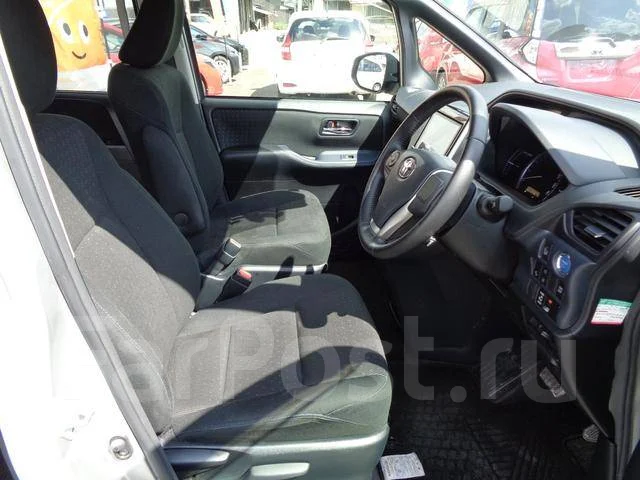 Toyota Voxy. �������, 4wd, 1.8 (99��.�.), ������, �/�. ��� ����� �� ������������ ����