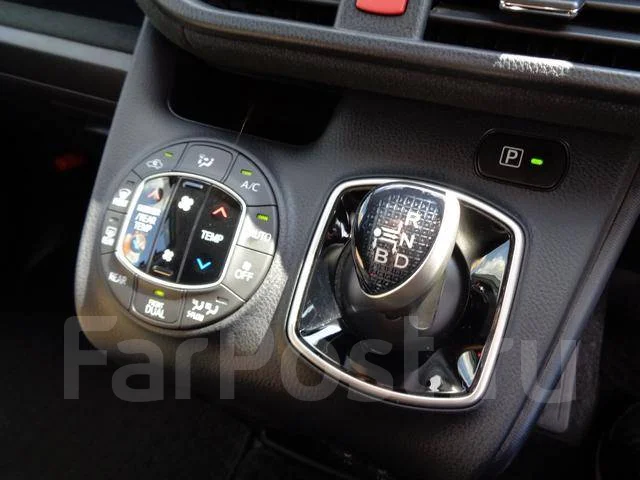 Toyota Voxy. �������, 4wd, 1.8 (99��.�.), ������, �/�. ��� ����� �� ������������ ����
