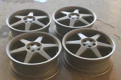 Tecnocast Corsia. 7.0x18", 5x100, ET47, �� 59,1���. ����