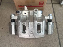 �������� 4��. ����� (������/�����/��������/������) MB858404, MB858464 MB858404 ����
