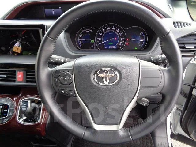 Toyota Voxy. �������, ��������, 1.8 (99��.�.), ������, �/�. ��� ����� �� ������������ ����
