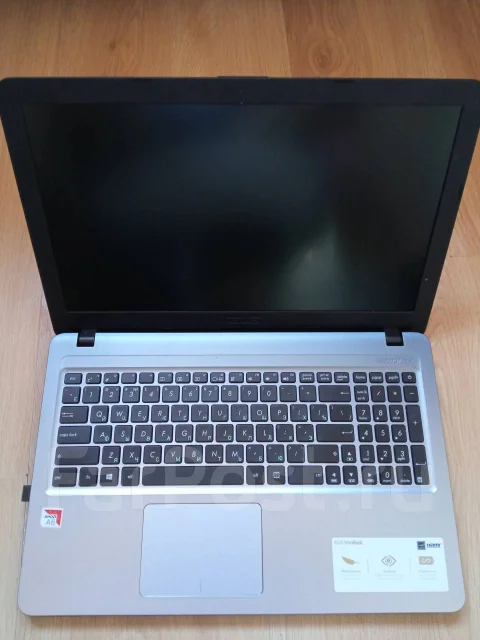 Asus VivoBook. 2,6����, ��� 8 ��, ���� 1 000���, WiFi: 1, Bluetooth: 1 ����