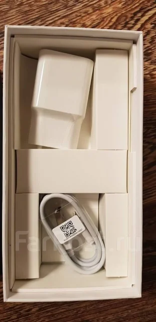Xiaomi Redmi 8A. �����, ������, 4G LTE, Dual-SIM ����