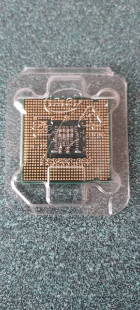 Intel Core 2 Duo E7400 ����