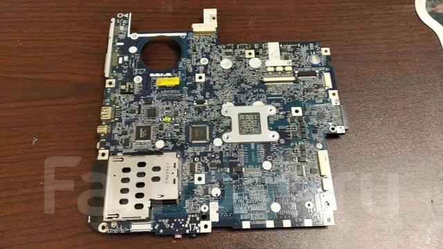Acer Aspire 5520. 15.4", 1,9����, ��� 2048 ��, WiFi: 1, Bluetooth: 1 ����