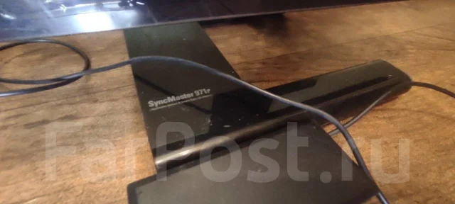 Samsung. 19" ����