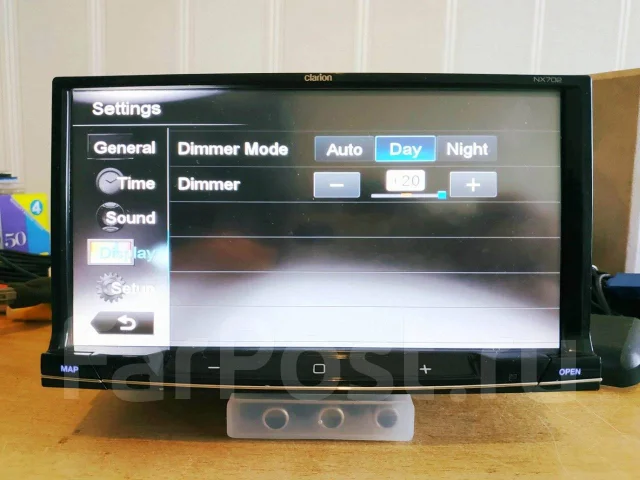 Clarion NX702 ����