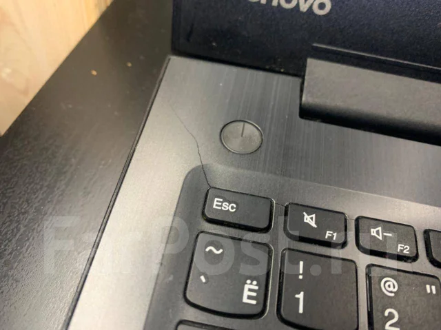 Lenovo IdeaPad 310. 15.6", 2,4����, ��� 8 ��, ���� 1 000���, WiFi: 1, Bluetooth: 1, ����������� �� 1��. ����