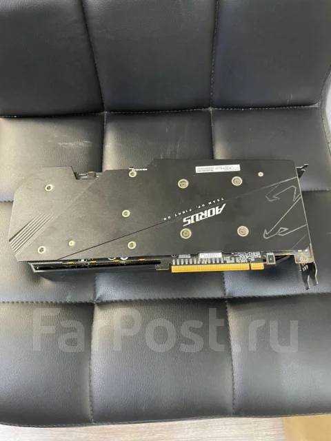 Radeon RX 5700 XT ����