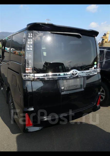 Toyota Voxy. ZRR80 ����