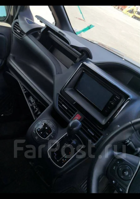 Toyota Voxy. ZRR80 ����