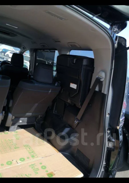 Toyota Voxy. ZRR80 ����