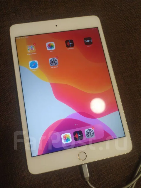 Apple iPhone 4. �/� ����