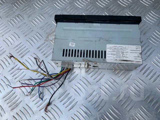 ���������� USB AUX SD � ����� ����