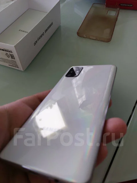 Samsung Galaxy A51. �/�, �����, 4G LTE, Dual-SIM, ����������, NFC ����