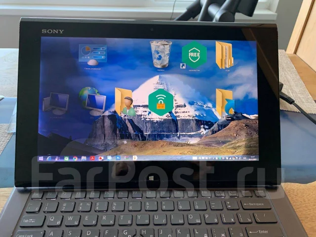 Sony VAIO Duo 11. 11", 2,4����, ��� 8 ��, ���� 200���, WiFi: 1, Bluetooth: 1 ����