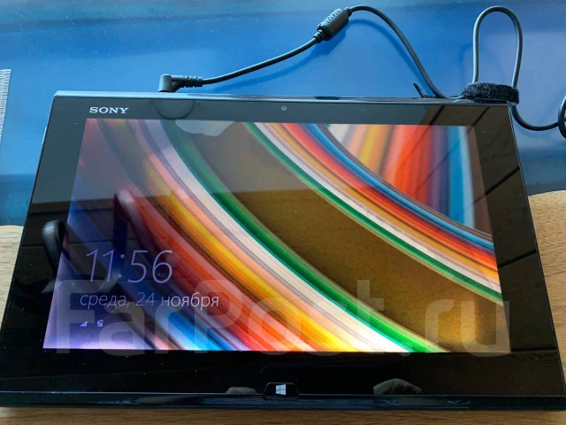 Sony VAIO Duo 11. 11", 2,4����, ��� 8 ��, ���� 200���, WiFi: 1, Bluetooth: 1 ����