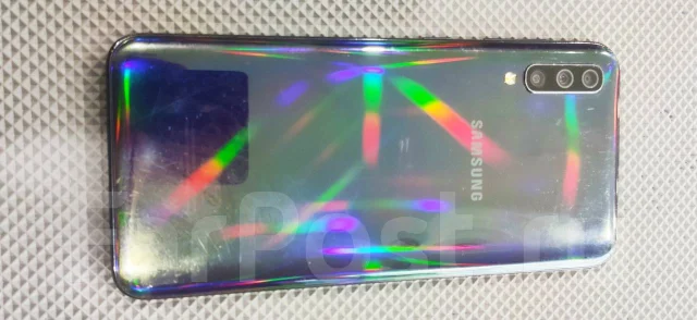 Samsung Galaxy A50. �/�, �����, ������, 4G LTE, NFC ����