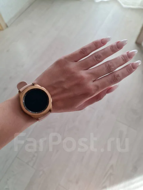 Samsung Galaxy Watch. GPS, NFC, IP67, IP68 ����