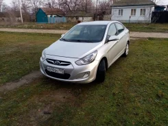 Hyundai Solaris. ��������, ��������, 1.4 (107��.�.), ������, 260 000����. �� ����