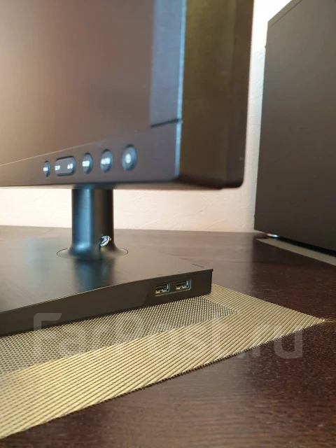Samsung. 23" ����