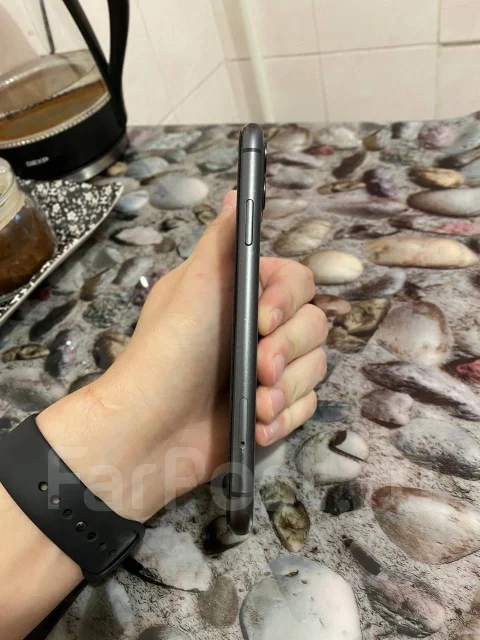 Apple iPhone 11. �/�, ������, 4G LTE, Dual-SIM, ����������, NFC ����
