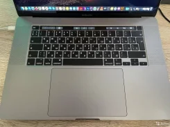 Apple MacBook. 16", ��� 16 ��, ���� 1 000���, WiFi: 1, Bluetooth: 1, ����������� �� 5��. ����