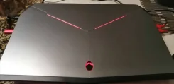 Dell Alienware 17 R2. 17", 4����, ��� 12 ��, ���� 500���, WiFi: 1, Bluetooth: 1, ����������� �� 3��. ����