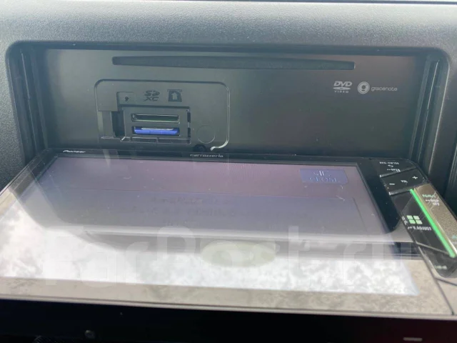 Pioneer AVIC ����