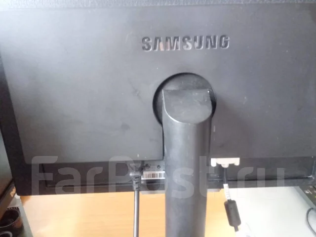 Samsung. 20" ����